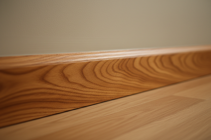 ZOCALO EN PARED DE MADERA 